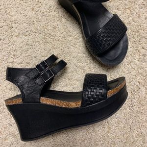 Pierre Dumas black wedge sandals